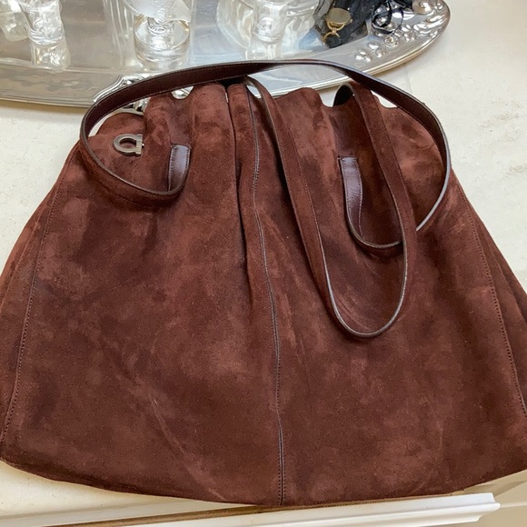 Salvatore Ferragamo Handbags - 🎊🏆❤️ HP Luxury Ferragamo bag🎉🍾🎈
